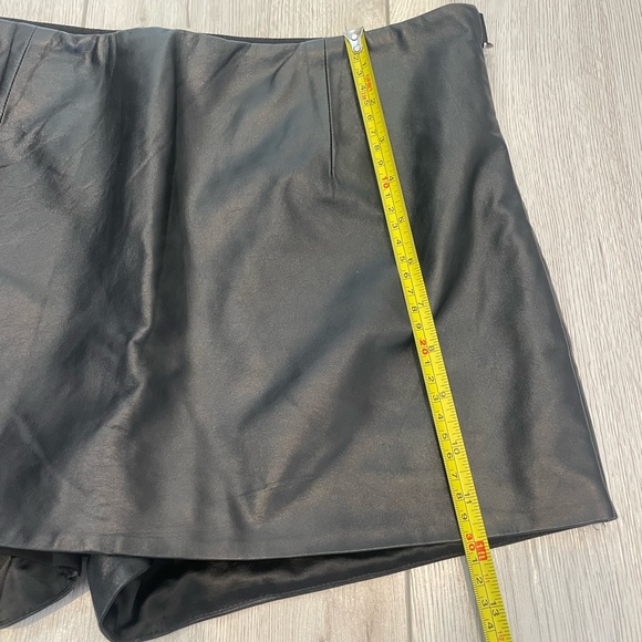 Diane Von Furstenberg Leather Skort - Picture 13 of 13